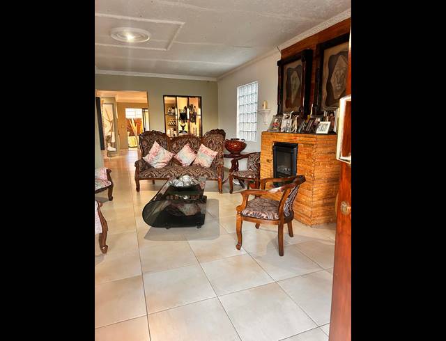 3 BEDROOM HOUSE FOR SALE IN EERSTERUST